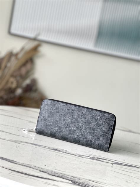 Zippy Wallet Vertical Damier Graphite Canvas